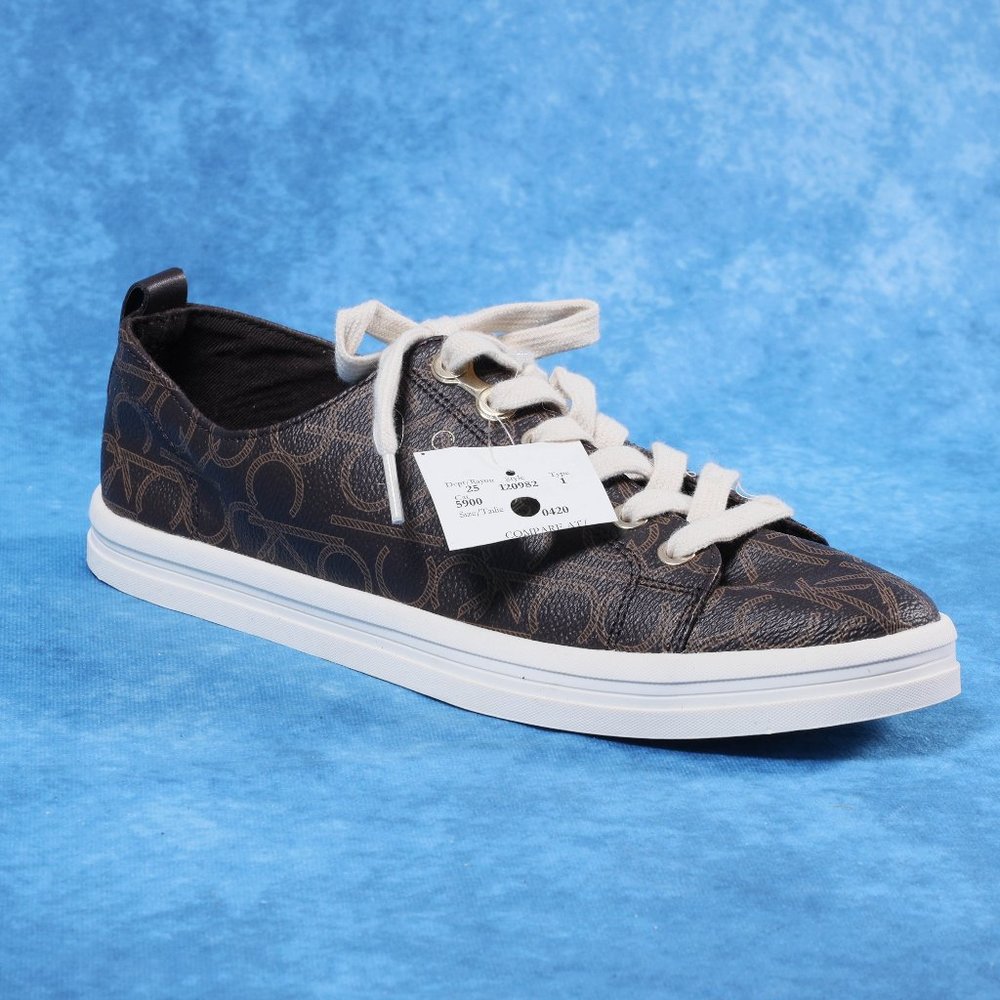 NWT Calvin Klein logo lace ups runners - 10